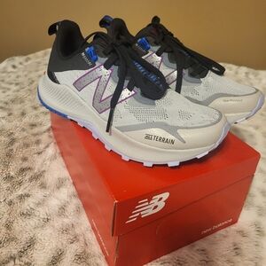 New Balance Womens Shoes